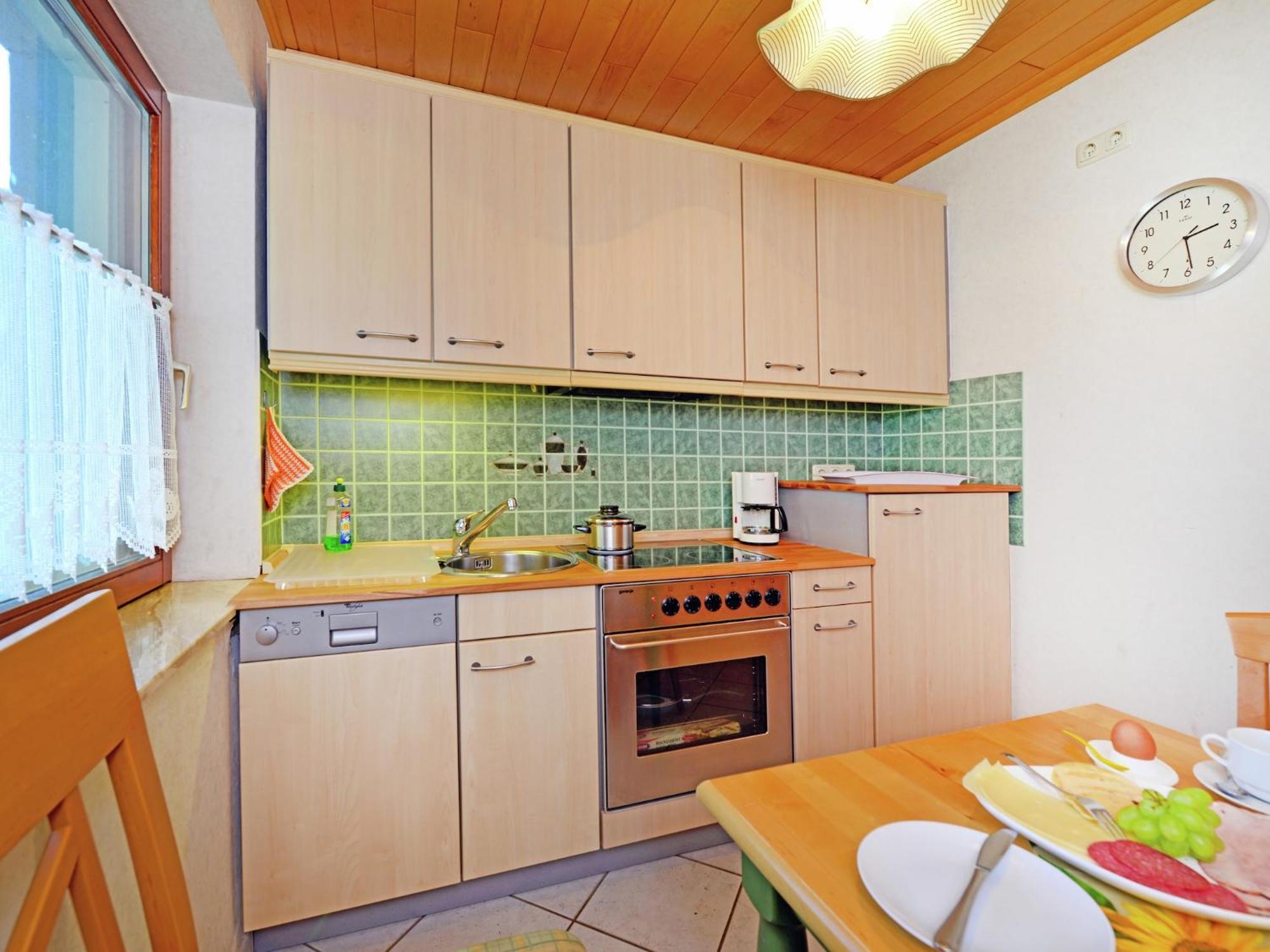 Quaint Apartment In Eimelrod Near Lake And Water Sports Willingen  Exterior photo