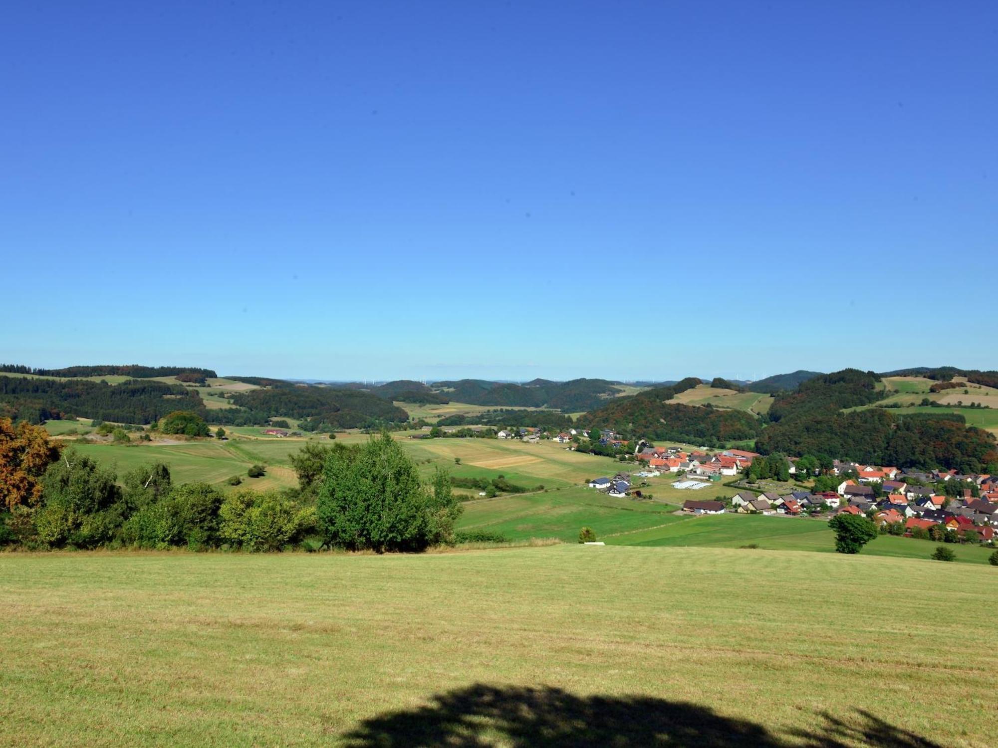 Quaint Apartment In Eimelrod Near Lake And Water Sports Willingen  Exterior photo