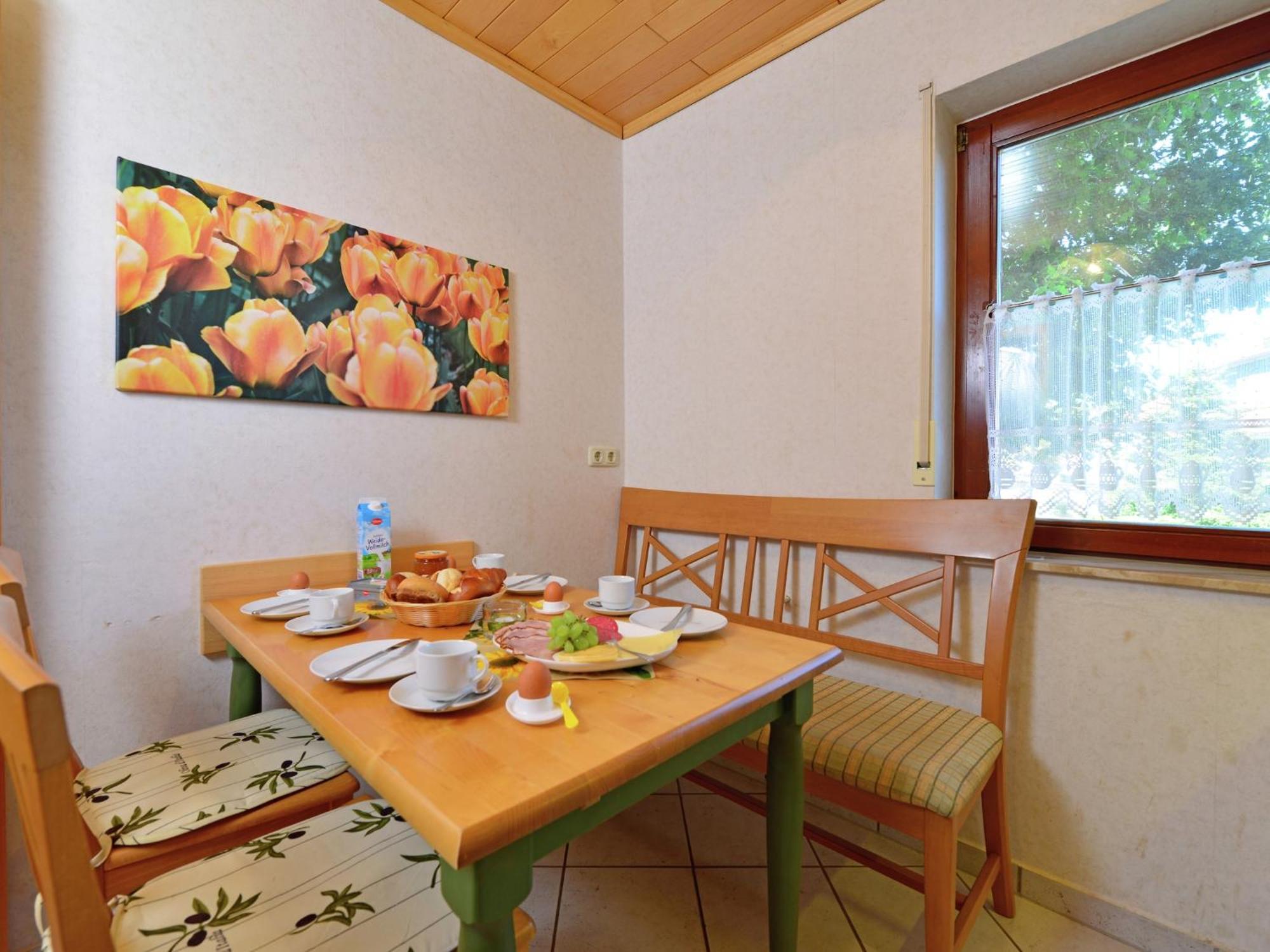 Quaint Apartment In Eimelrod Near Lake And Water Sports Willingen  Exterior photo
