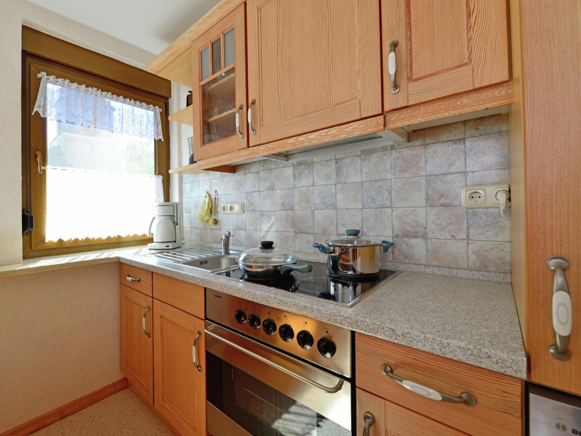 Quaint Apartment In Eimelrod Near Lake And Water Sports Willingen  Exterior photo