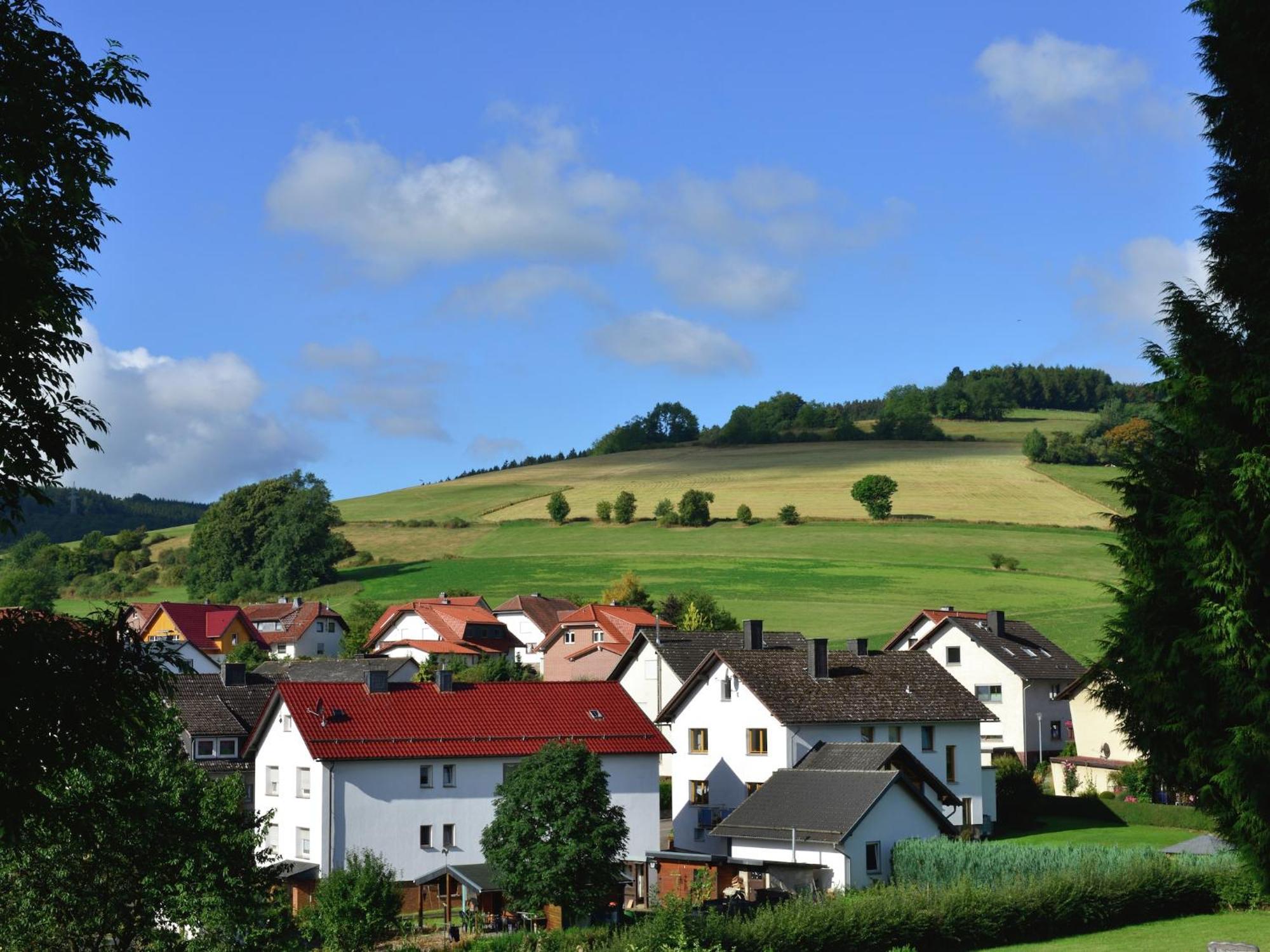Quaint Apartment In Eimelrod Near Lake And Water Sports Willingen  Exterior photo